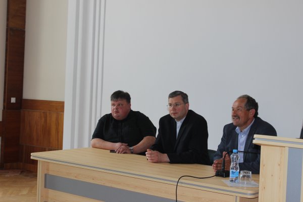 Vyskupo augziliaro vizitas Lietuvos agrarinių ir miškų mokslų centre