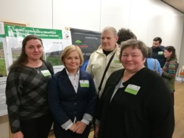Žemdirbystės instituto mokslininkai domėjosi, kaip naikinti Sosnovskio barščius